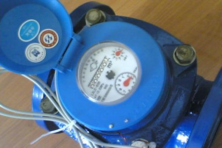 一種密封性好、不易滲水的光電直讀遠傳水表